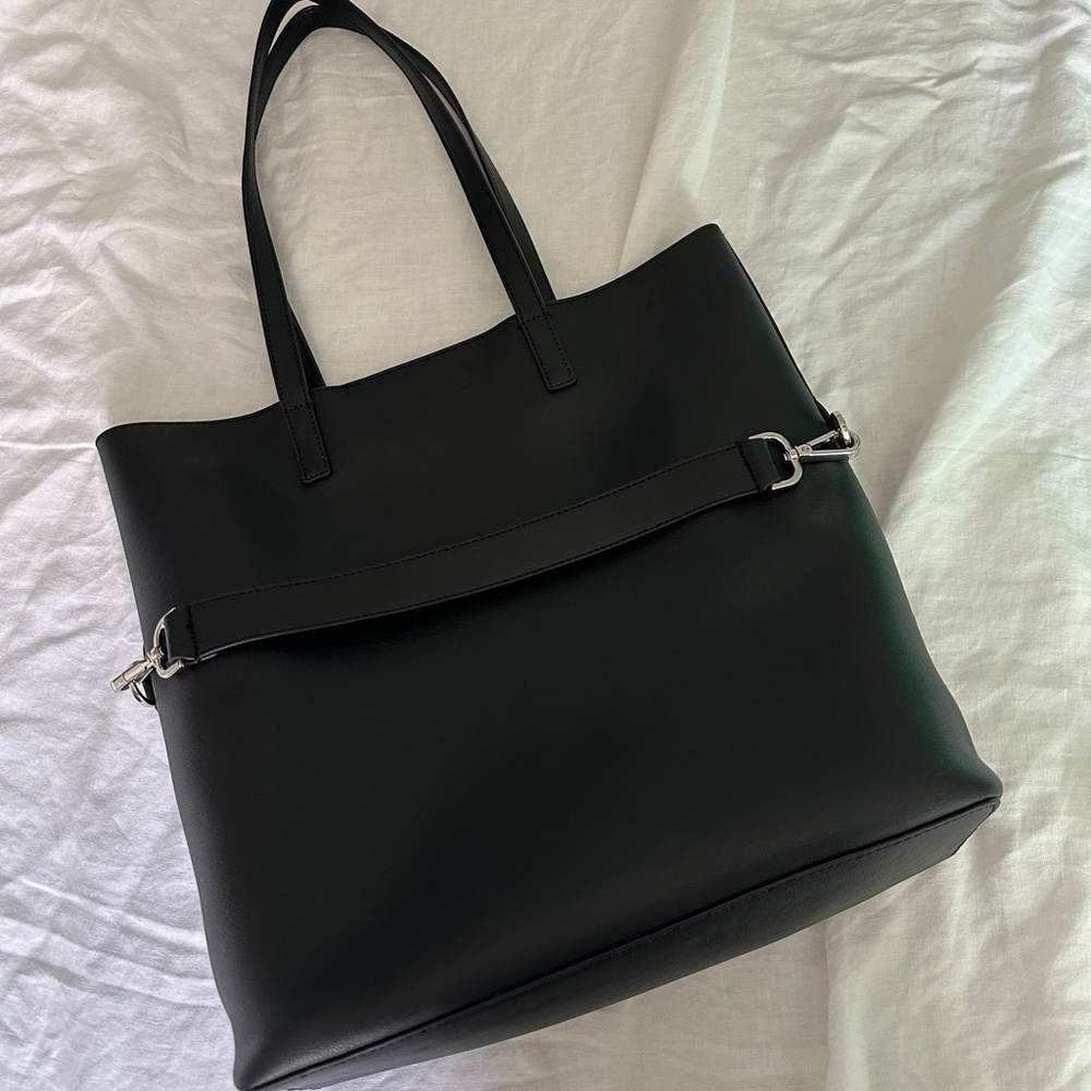 AWAY - The Longitude Tote